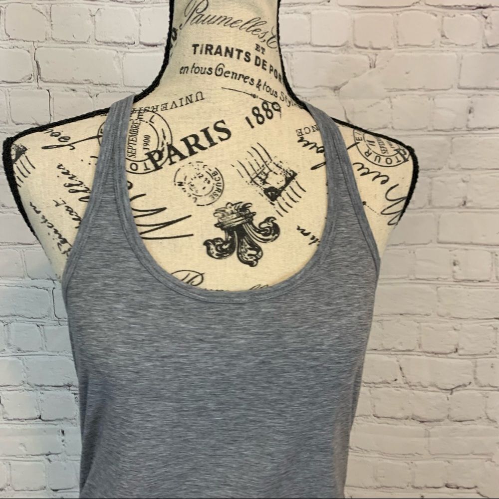 Maternity GapFit Breathe Racerback Tank Top Gray size XS - Picture 2 of 8